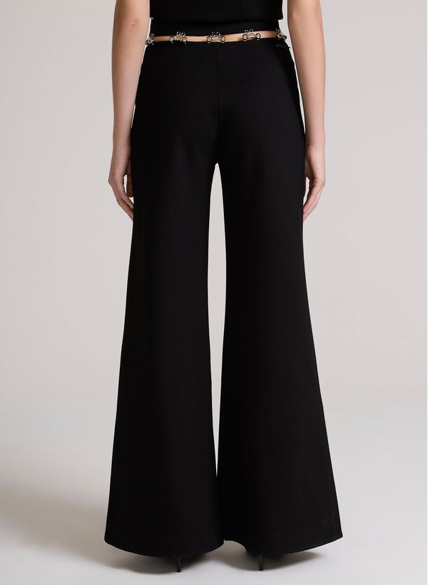 18112858_09_5-CALCA-HEAVY