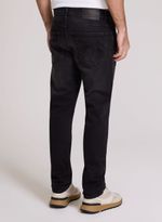 image-b0140f4bf4bf4d9eaa8215dc95407832