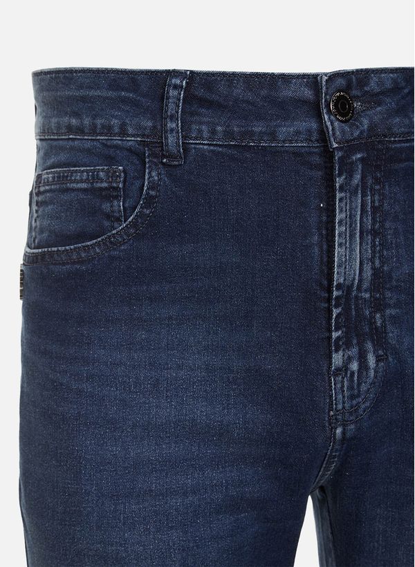 image-7a64b7d9428e4a24910b9e41a2cadeed