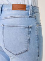 91011113_75_5-CALCA-JEANS-CIGARRETE-DEMI-CURVE