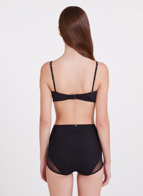 08070106_09_4-TOP-ALICE-PRETO