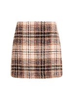 16112486_92_6-SAIA-RIHANNA