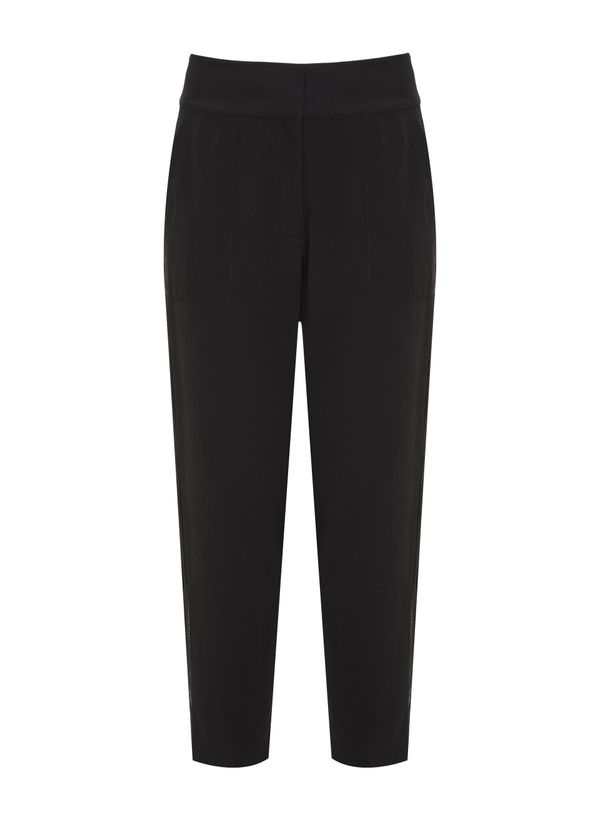 18042110_09_6-CALCA-LUCY