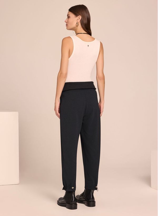 18121566_09_4-CALCA-HELENA