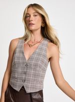 27040095_92_2-COLETE-CAROL