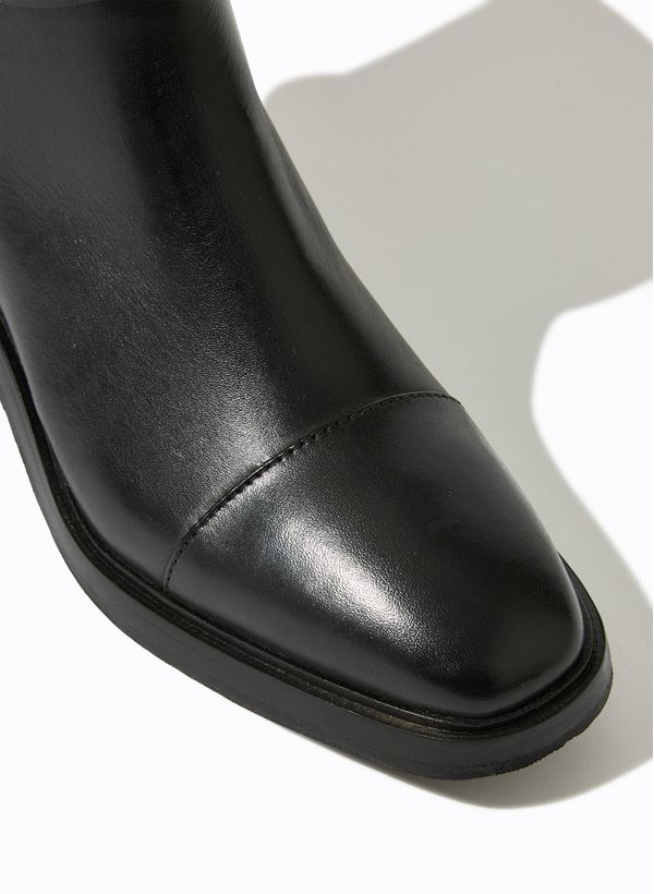 30140610_09_3-BOTA-CAMILA