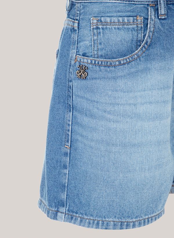 17081574_73_2-BE-GIRLFRIEND-CASTILLO