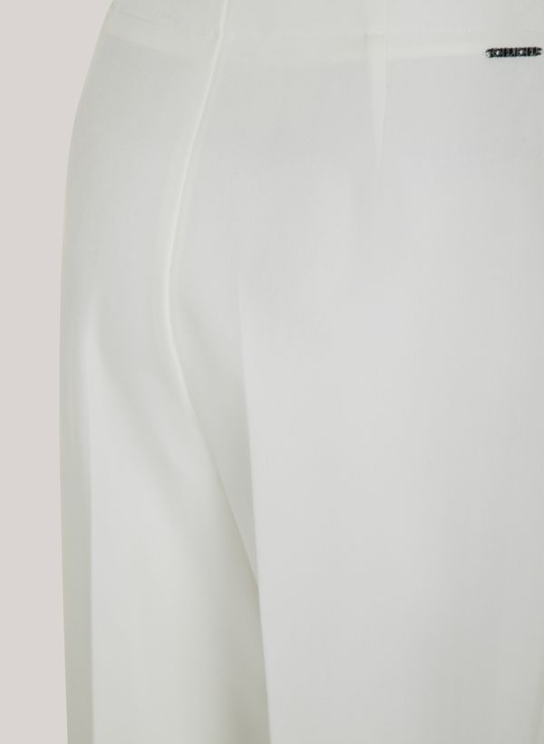 18112859_11_4-CALCA-CLASS