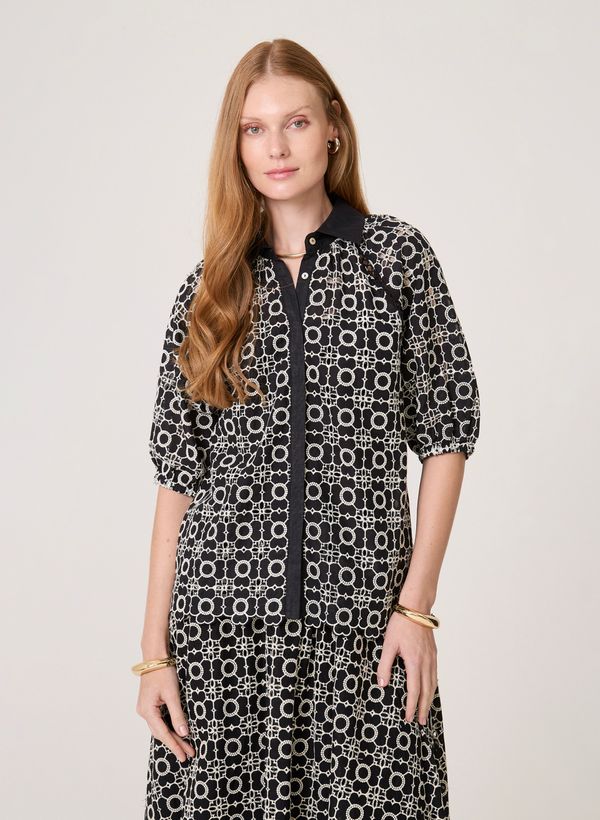 68062938_09_3-CAMISA-MC-REGULAR-RENATA
