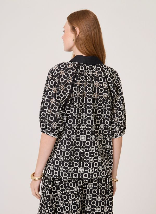 68062938_09_4-CAMISA-MC-REGULAR-RENATA