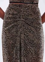 Detalhe-da-textura-Saia-Mari-Midi-Onca-Bo.Bo-Feminina