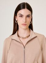 23112529_01_4-CASACO-LARYSSA