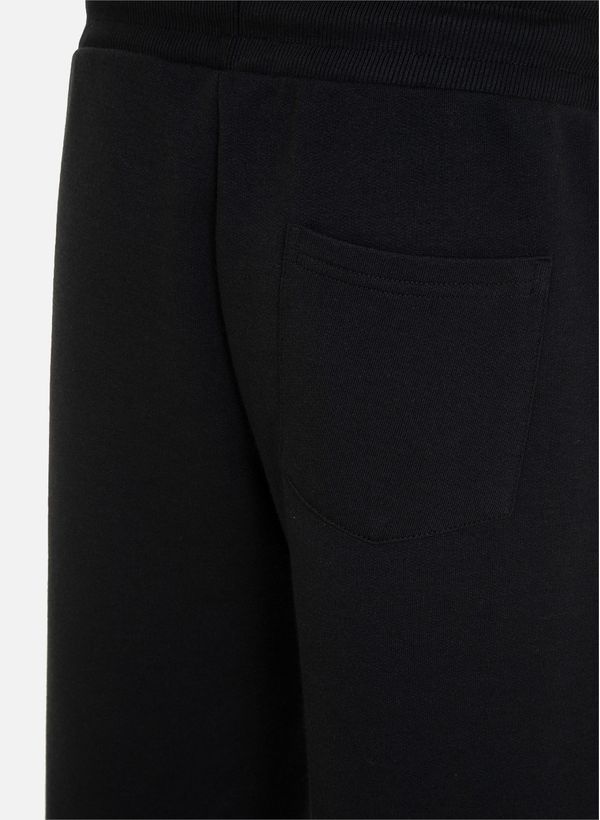 18112799_09_4-CALCA-EMBOSSED-PRETO