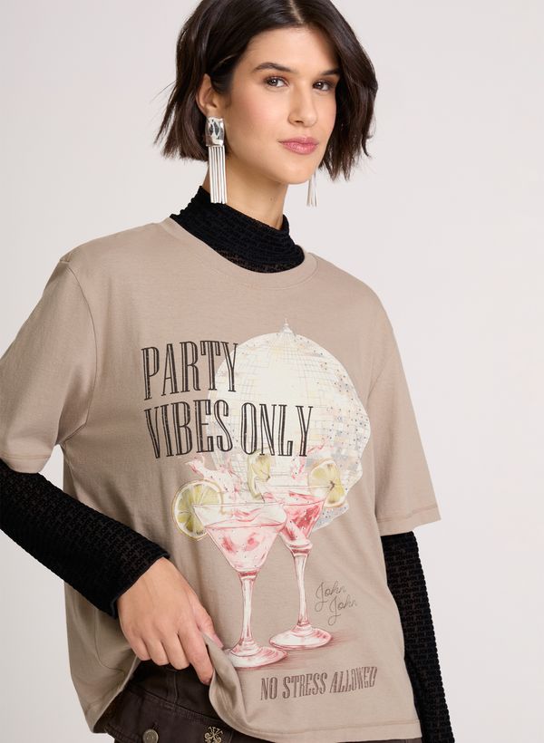 03620696_63_4-TSHIRT-PARTY-VIBES